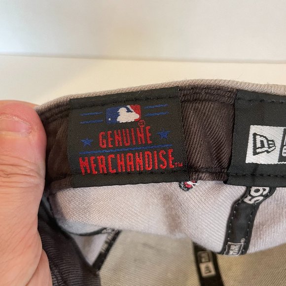 Boston Red Sox New Era 59Fifty Spellout Hat - Picture 6 of 8